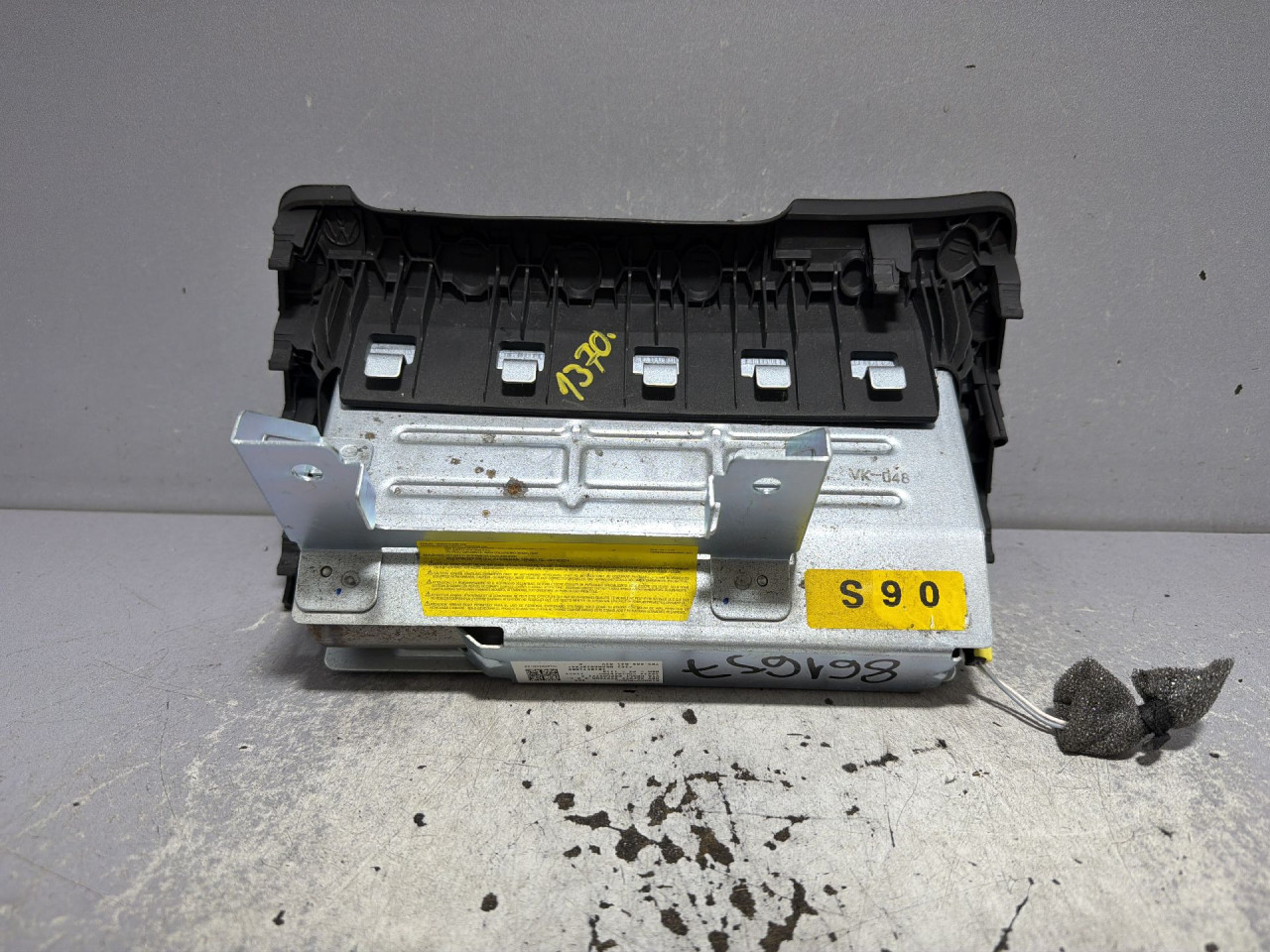 DIJELOVI AIRBAG NOGU VW SHARAN > 10- 2.0 7N2880841