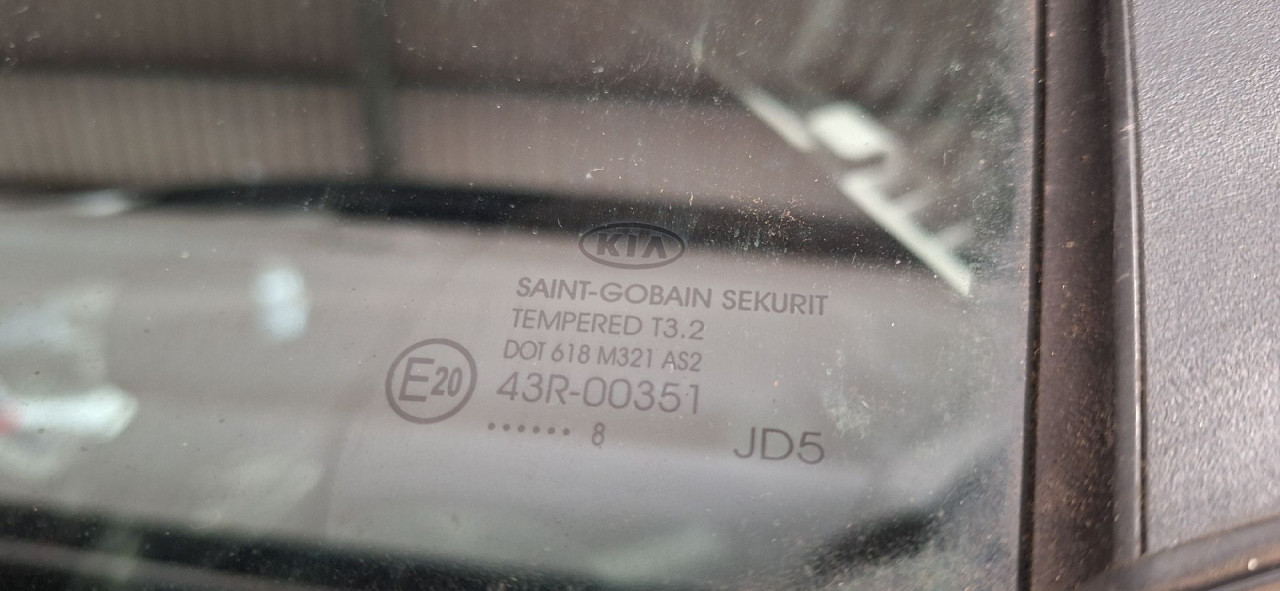 DIJELOVI STAKLO KIA CEED > 18-