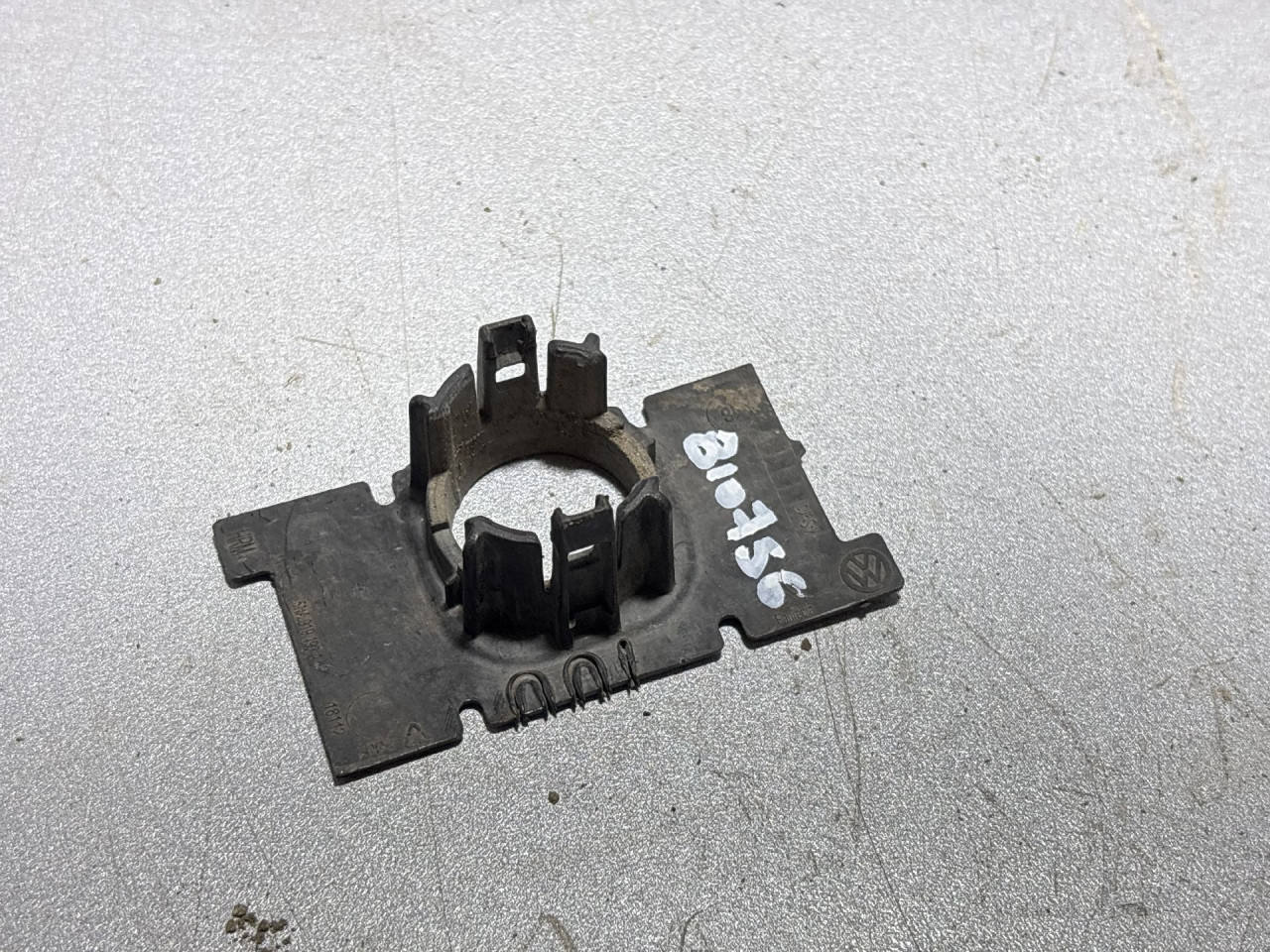 DIJELOVI NOSAC VW TIGUAN > 20-