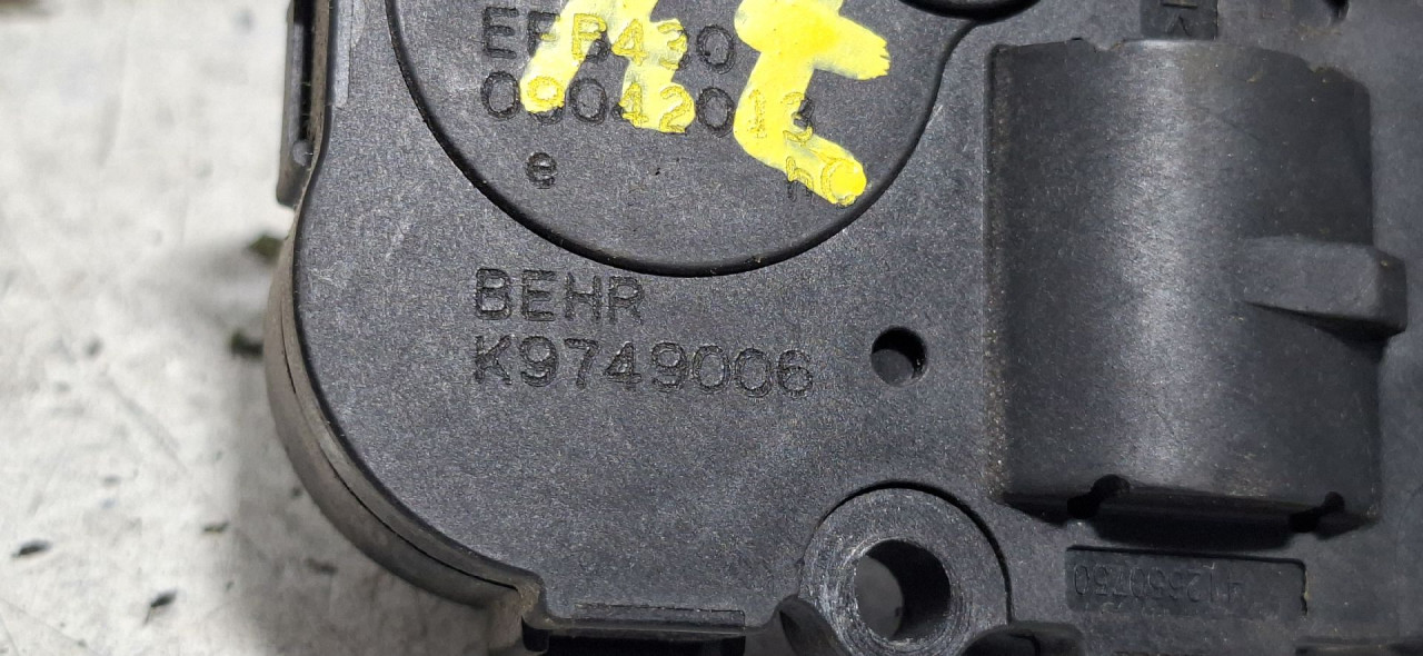 DIJELOVI MOTORIC KLAPNE AUDI A4 (B8) > 12-15 K9749006