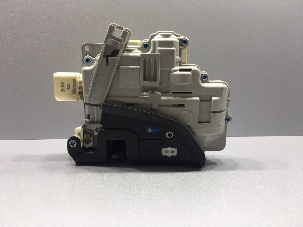 BRAVA VRATA AUDI A4 (B7) > 04-07 8E1837016AA