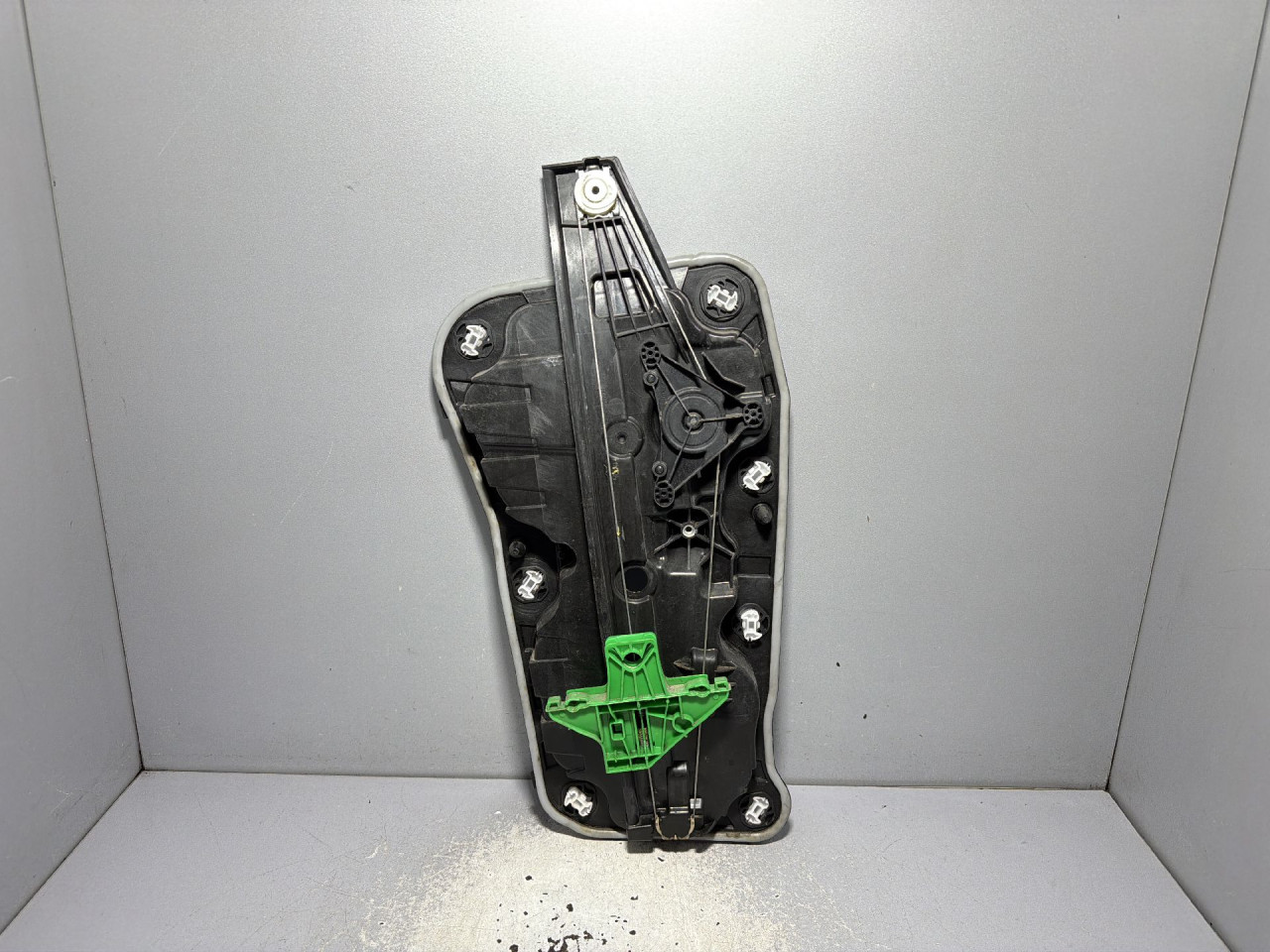 ELEKTRO PODIZAC STAKLA SKODA OCTAVIA > 19- 5E3839656A