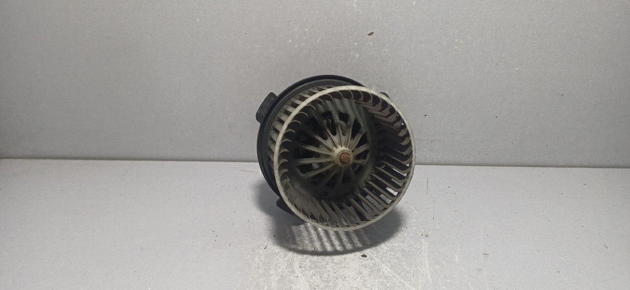 DIJELOVI VENTILATOR KABINE DACIA DUSTER > 10-13