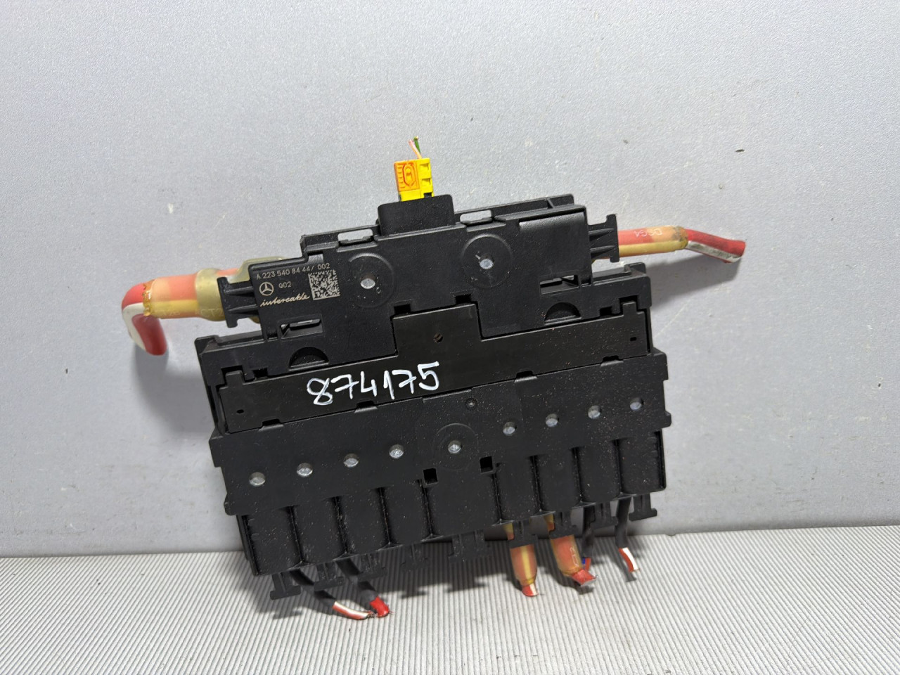KLEMA MERCEDES C KLASA (W206/S206) > 21- A2235408444