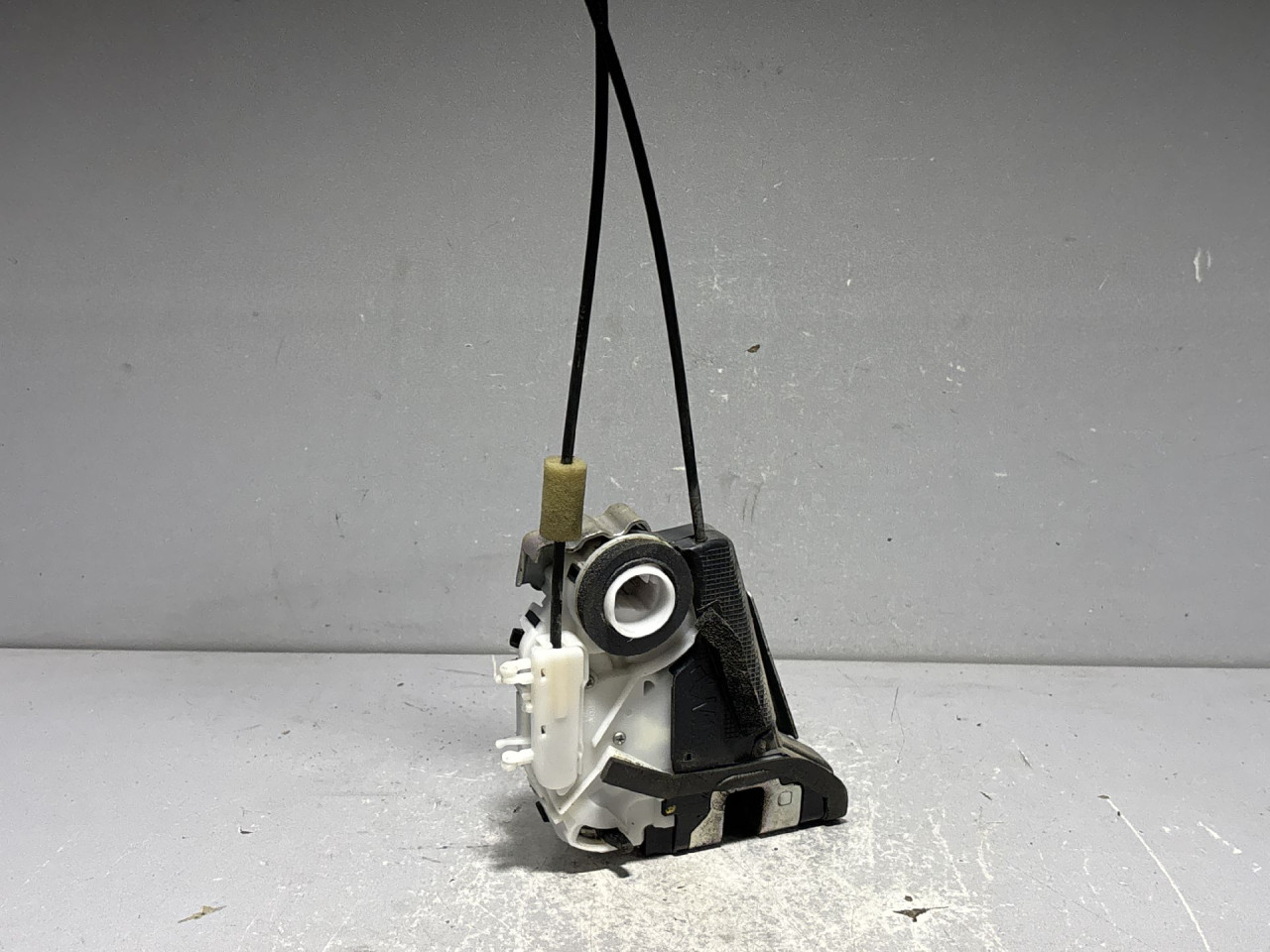 DIJELOVI BRAVA VRATA TOYOTA PRIUS > 12-15