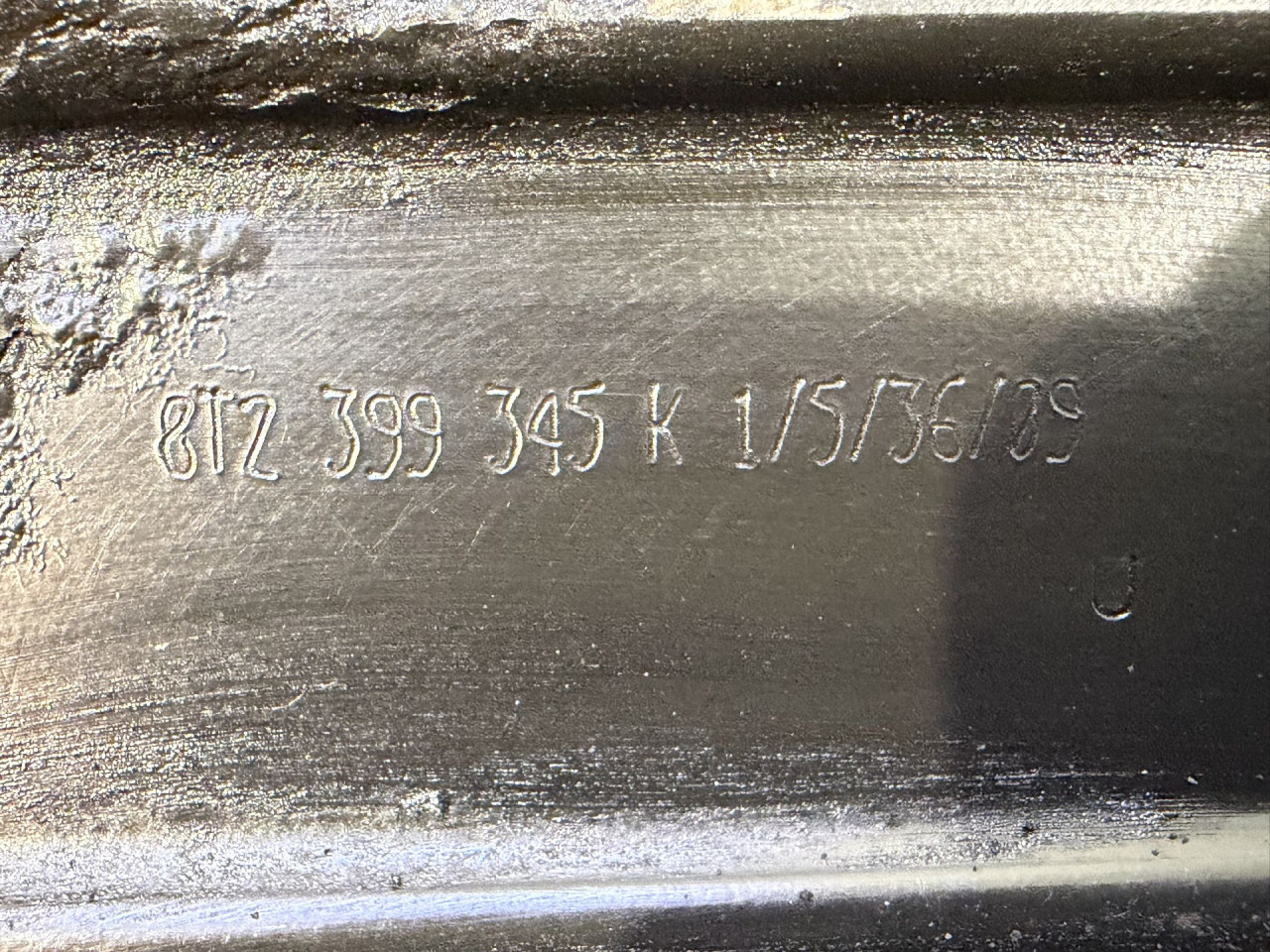 DIJELOVI NOSAC AUDI Q5 > 08-11 2.0 8T2399345K