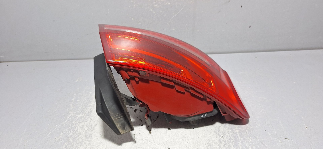 STOP SVJETLO AUDI A4 (B8) > 12-15 8K5945095AA