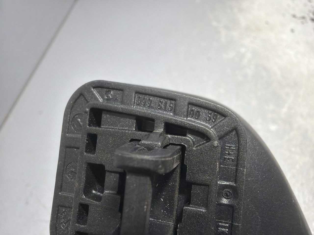 KROVNA RUCKA MERCEDES E KLASA (W213/S213) > 16-23 A0998150039