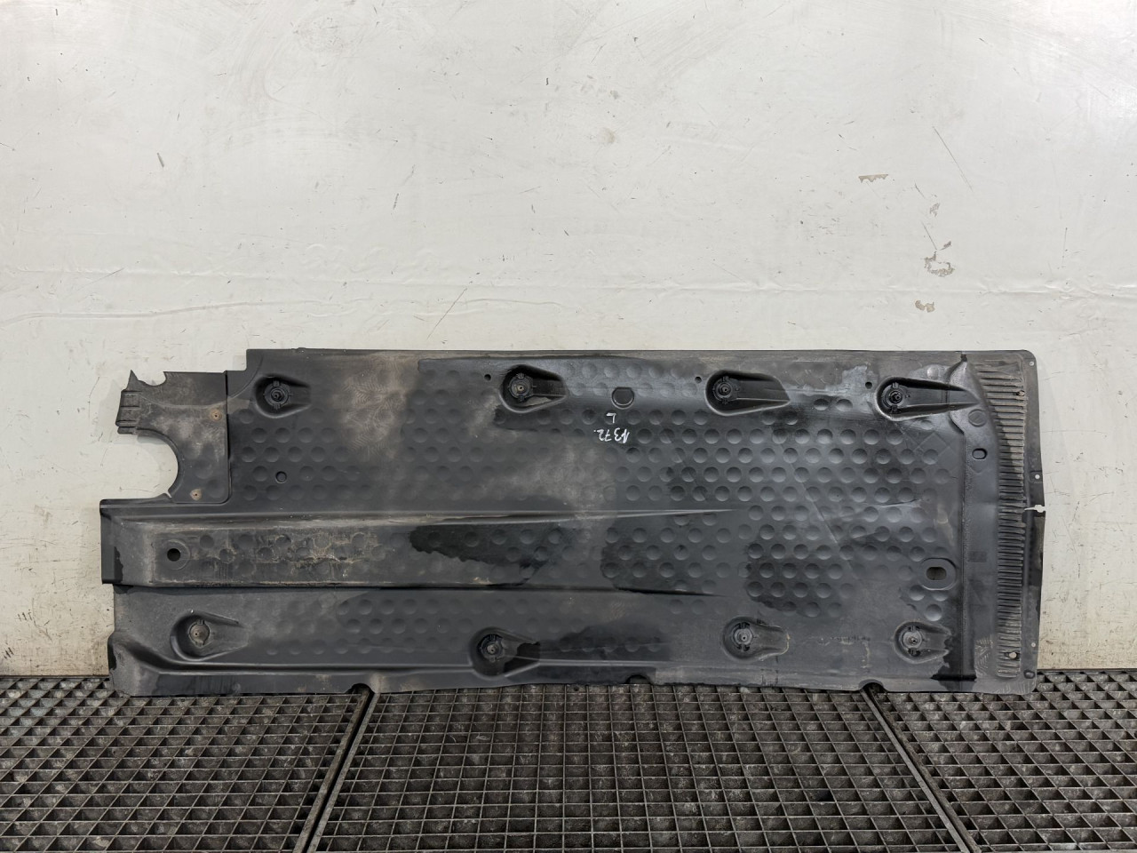 DIJELOVI PODNA ZASTITA VW GOLF 6 > 08-12 1.6 1K0825201AC