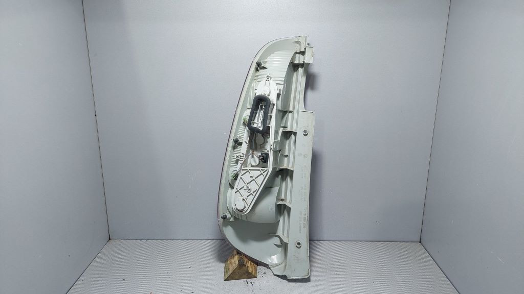 STOP SVJETLO SKODA PRAKTIK > 07-15 5J7945096