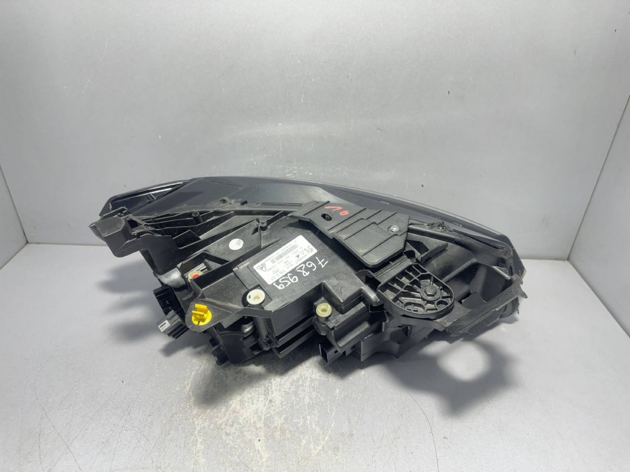 DIJELOVI FAR OSTECEN PEUGEOT 308 > 21- 9859662180