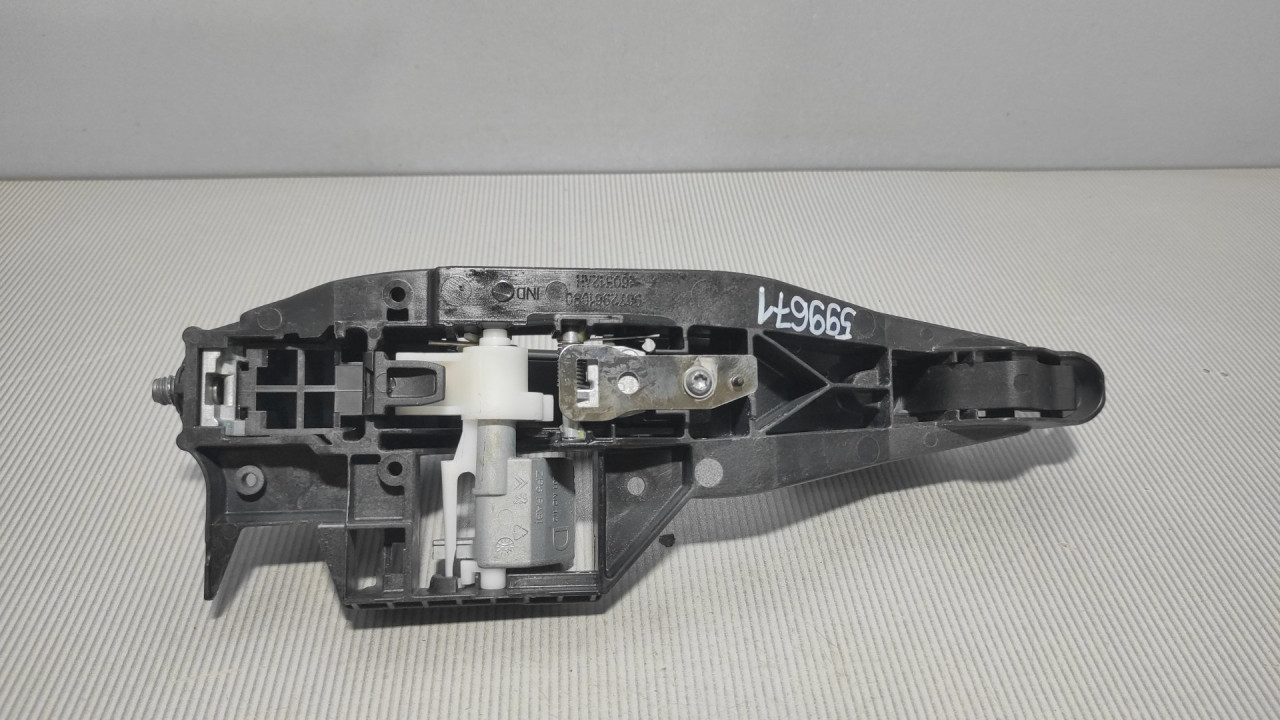RUCKA VRATA PEUGEOT 208 > 12-15 9672961080