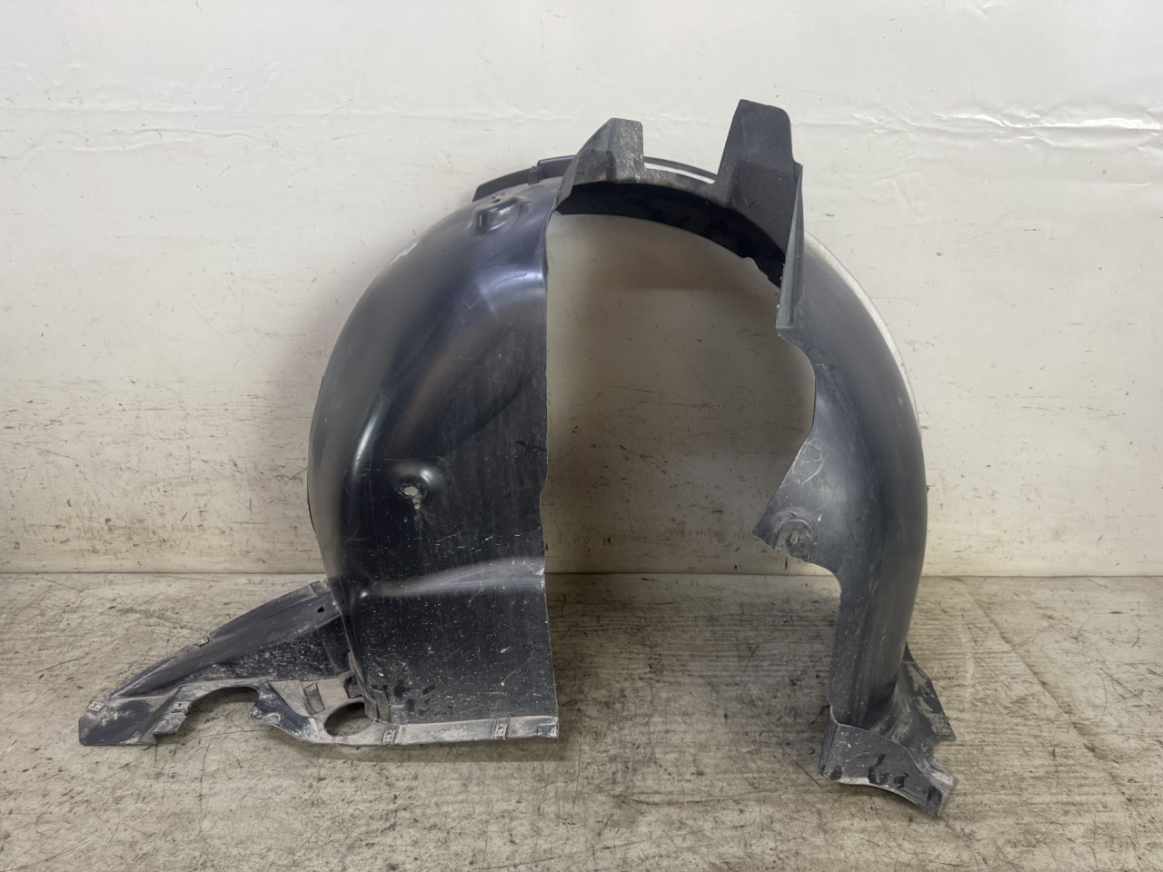 DIJELOVI UNUTRASNJI BLATOBRAN VW POLO > 21- 2GS805912B