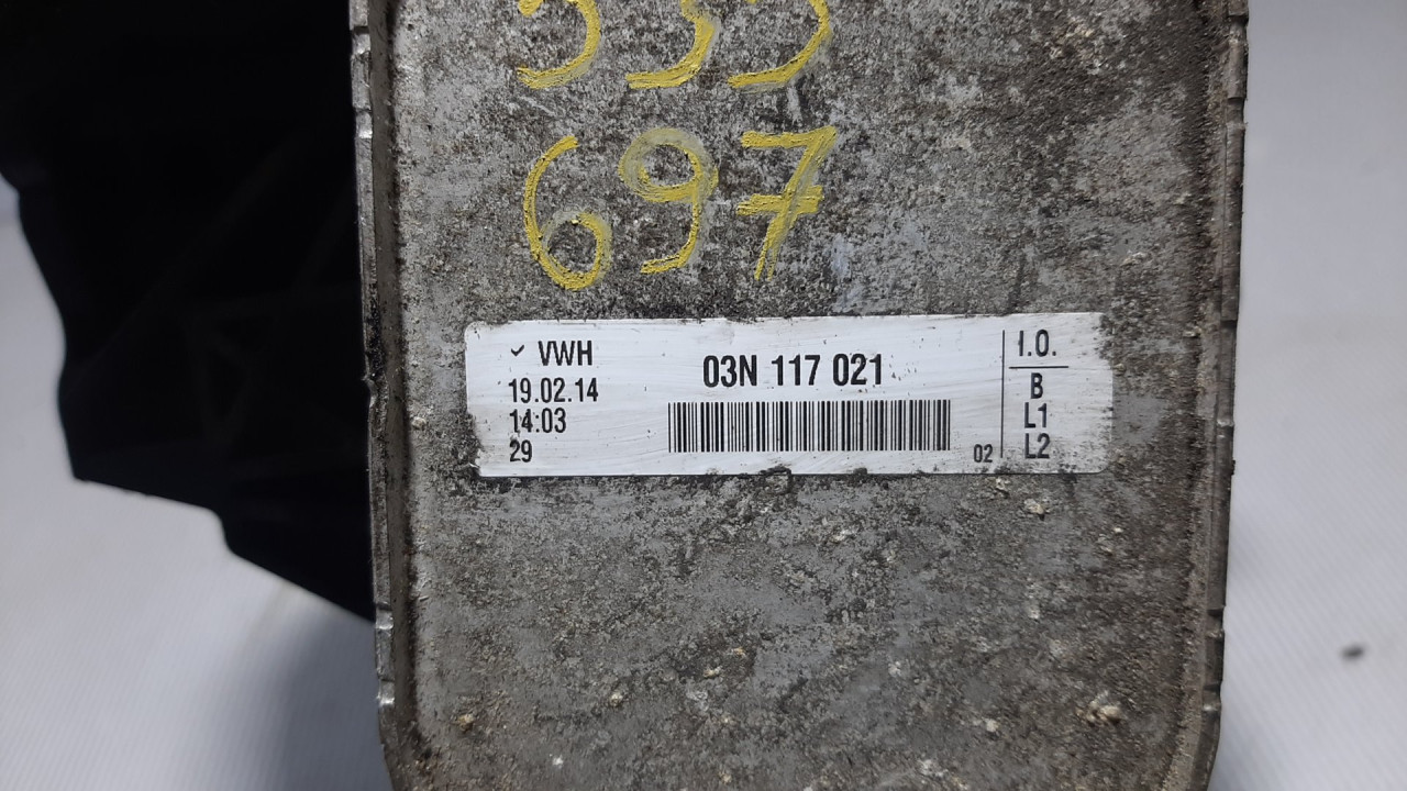 DIJELOVI HLADNJAK ULJA VW GOLF 7 > 12-16 03N117021