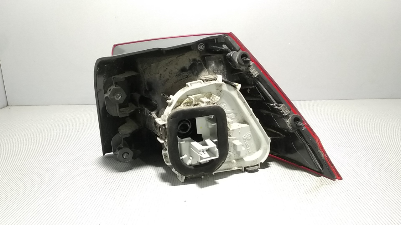 DIJELOVI STOP SVJETLO VW GOLF 7 > 12-16 5G9945095C