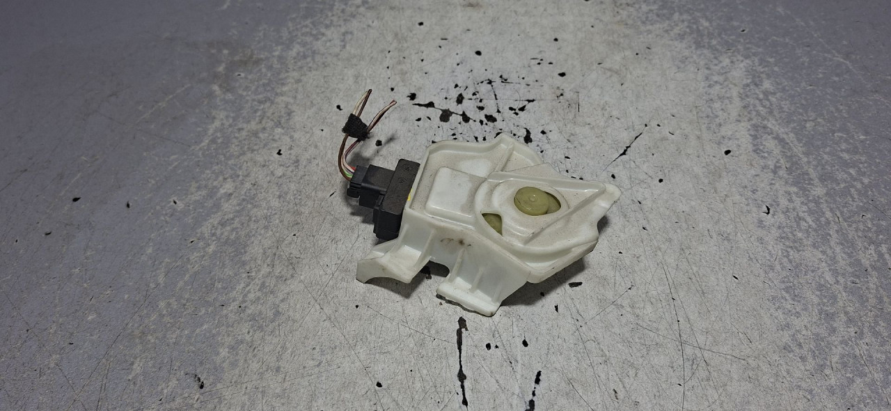 DIJELOVI MOTORIC KLAPNE AUDI A4 (B8) > 12-15 K9749006