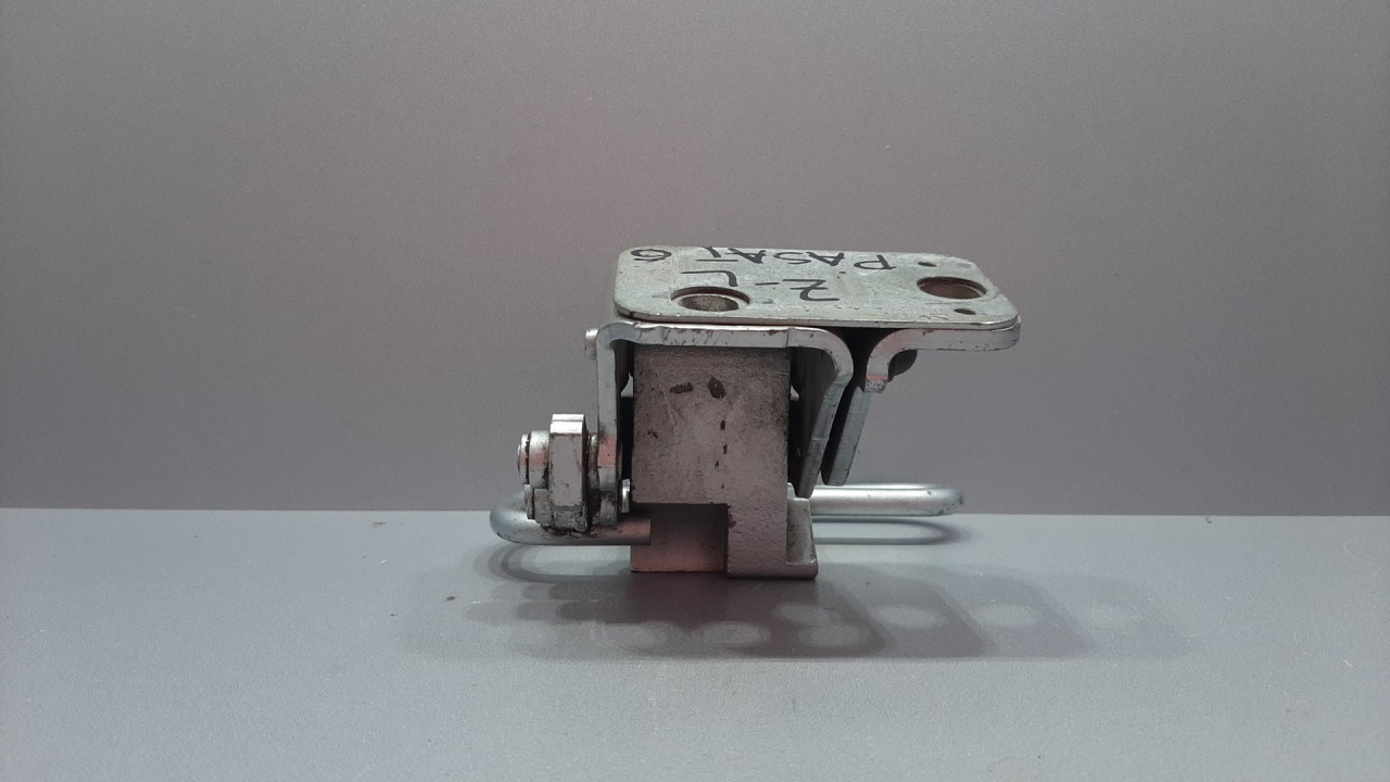 DIJELOVI BAGLAMA VW PASSAT B6 > 05-10 3C8833411B