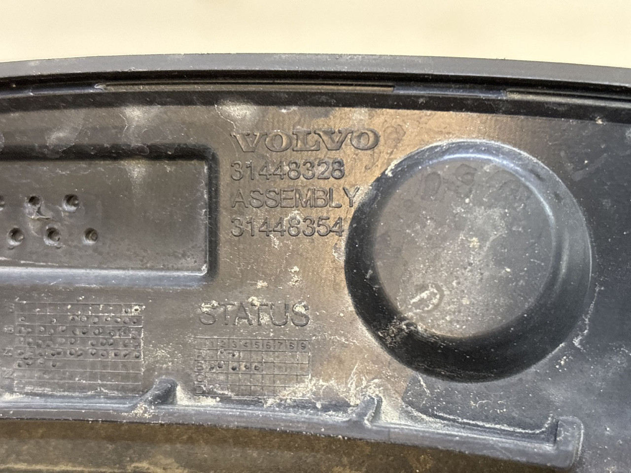 DIJELOVI RUB BLATOBRANA VOLVO XC40 > 18- 31448328