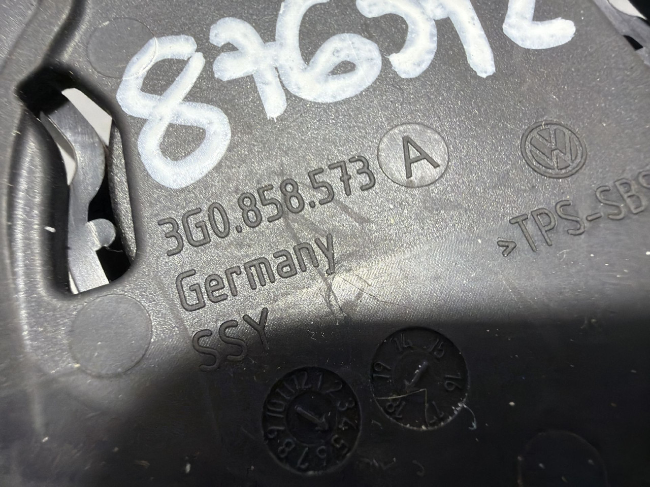 DIJELOVI SENZOR VW PASSAT B8 > 14-19 2.0 3G0858573A