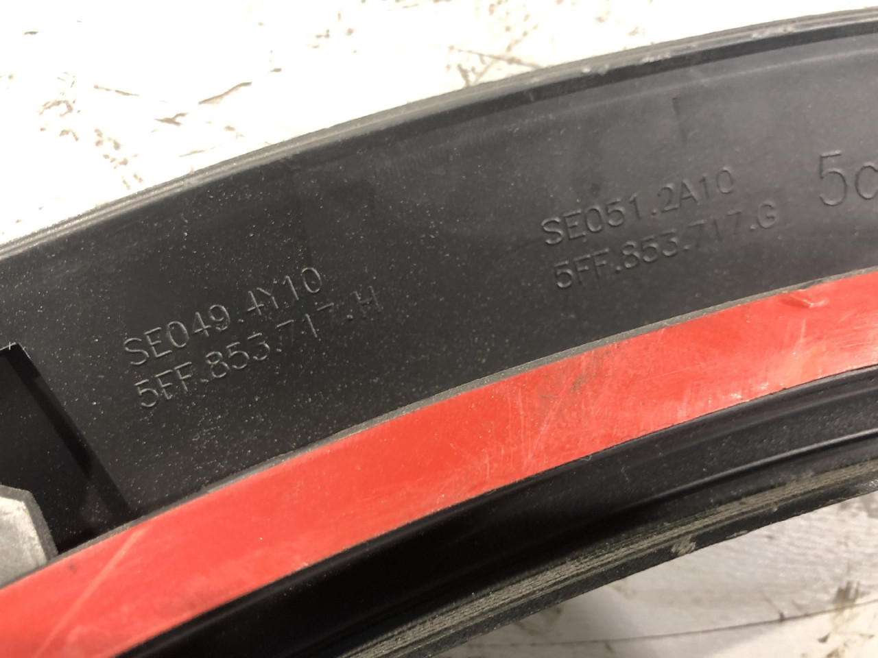 RUB BLATOBRANA VW PASSAT B8 > 14- 5FF853717G