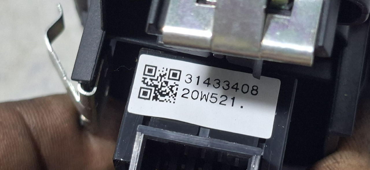 DIJELOVI PREKIDACI PROZORA VOLVO XC60 > 17- 2.0 31433408