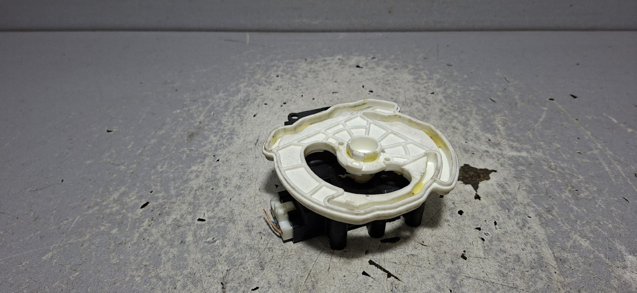 DIJELOVI MOTORIC KLAPNE MAZDA 3 > 13-16