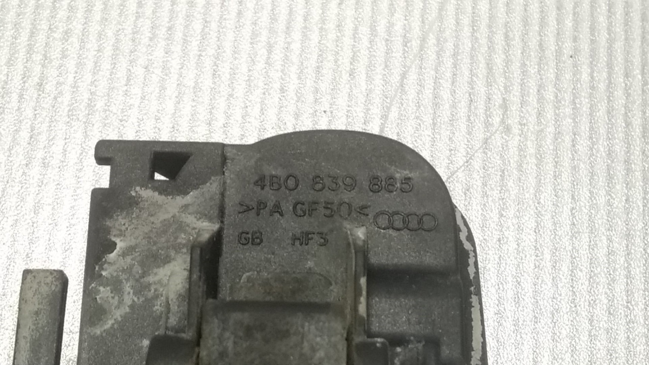 RUCKA VRATA AUDI A4 (B7) > 04-07 4B0839885