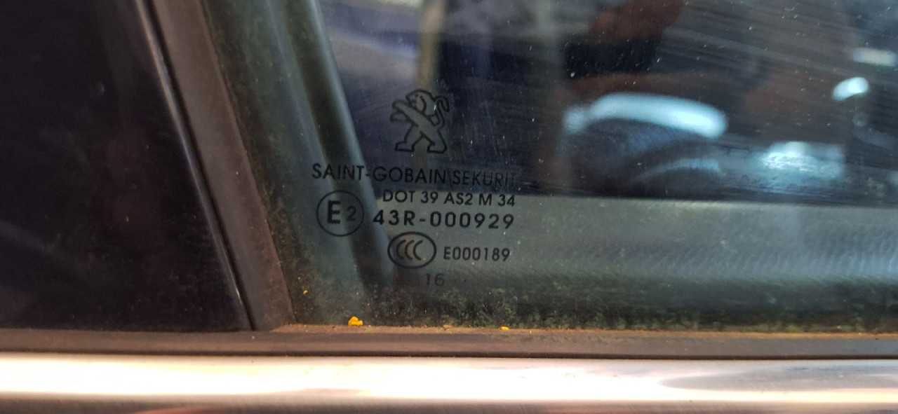 DIJELOVI STAKLO PEUGEOT 308 > 17-21