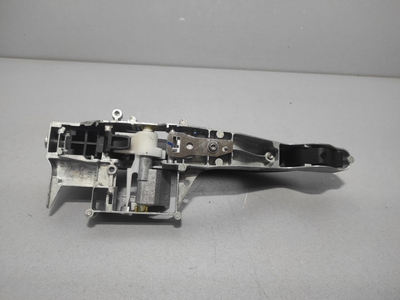 RUCKA VRATA PEUGEOT 207 > 06-09 9680168580