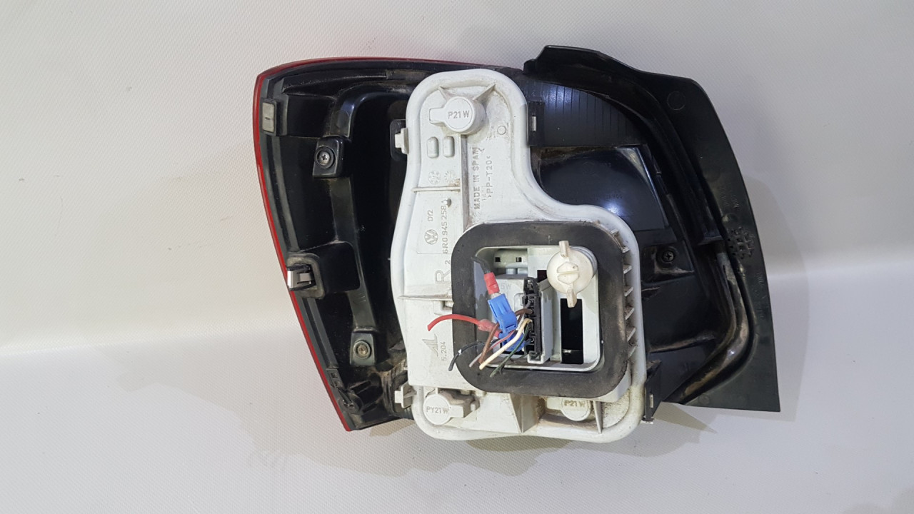 STOP SVJETLO VW POLO > 09-14 VG023016 6R0945258A