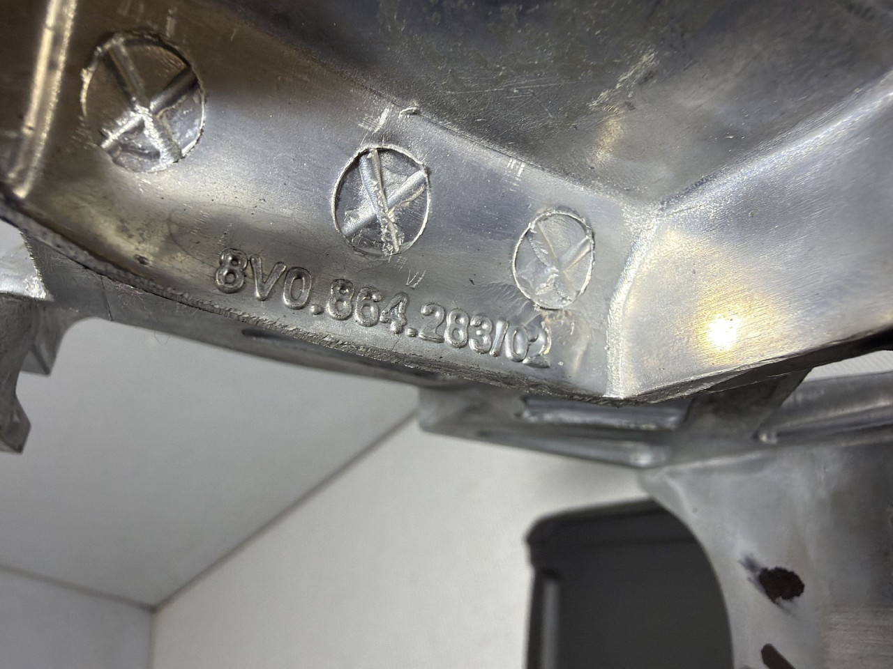 NASLONJAC ZA RUKU AUDI A3 (8V1/8VA) > 12-16 8V0864283