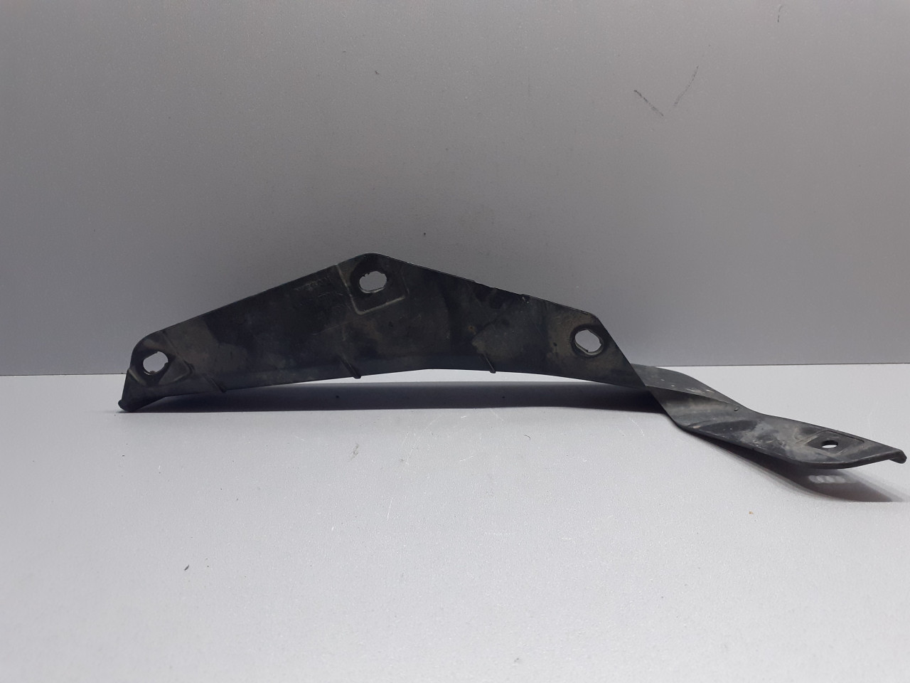PLASTIKA BRANIKA NISSAN X-TRAIL > 14-17 638444CC0A