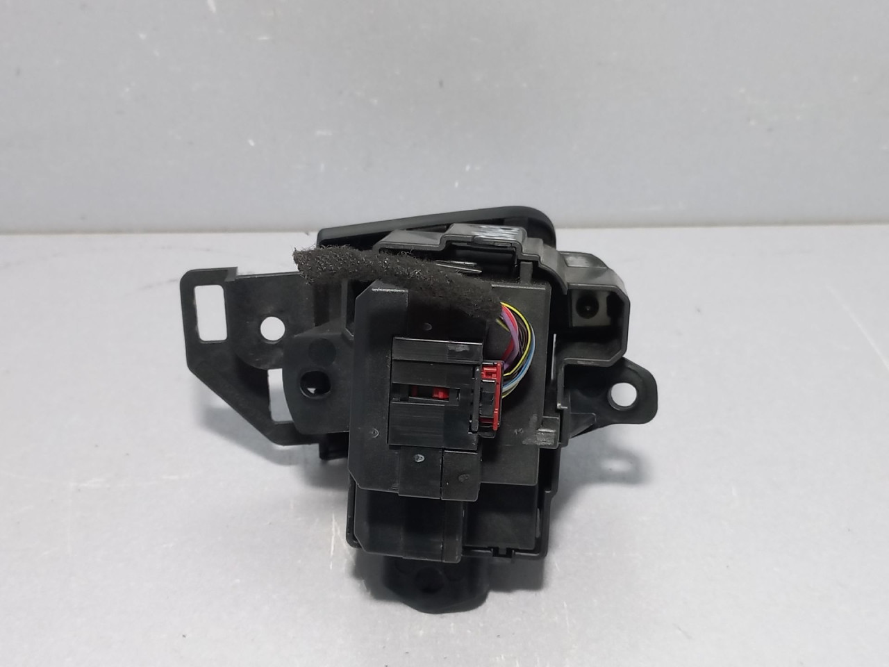 BRAVA PALJENJA AUDI A4 (B8) > 07-11 8K0909131D