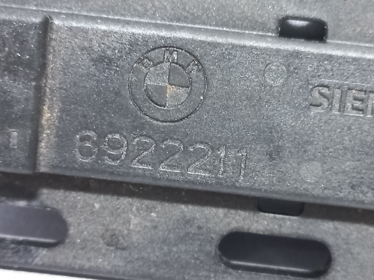 DIJELOVI ANTENA BMW X5 (E70N) > 10-13 6922211