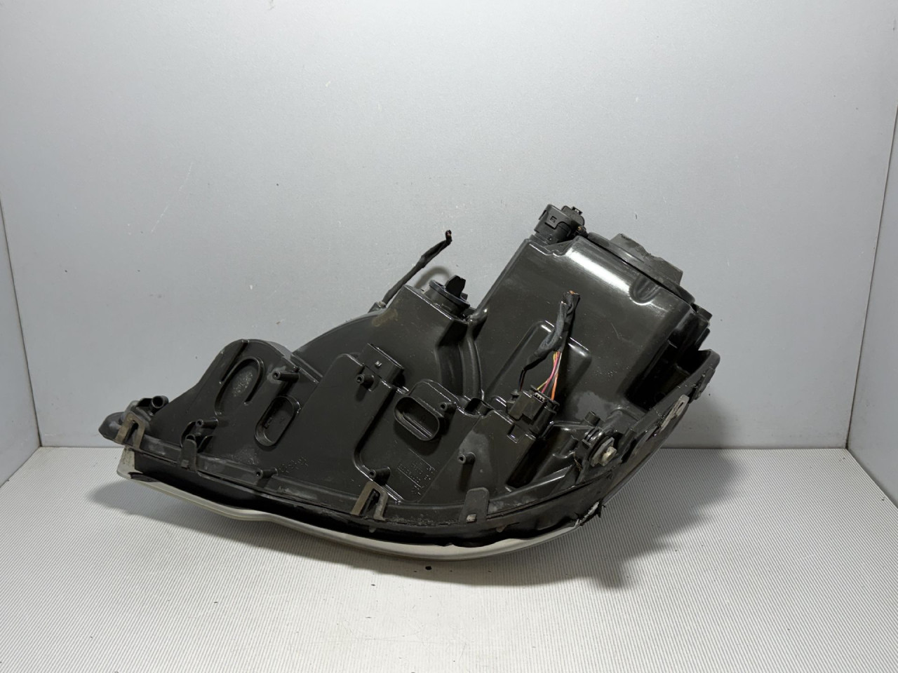 DIJELOVI FAR MERCEDES ML (W164) > 08-11 3.0 A1648207861