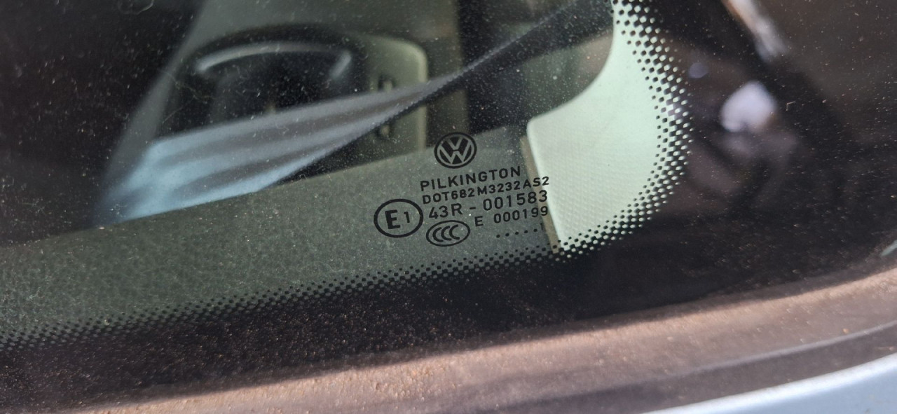 DIJELOVI STAKLO VW POLO > 09-14 1.2