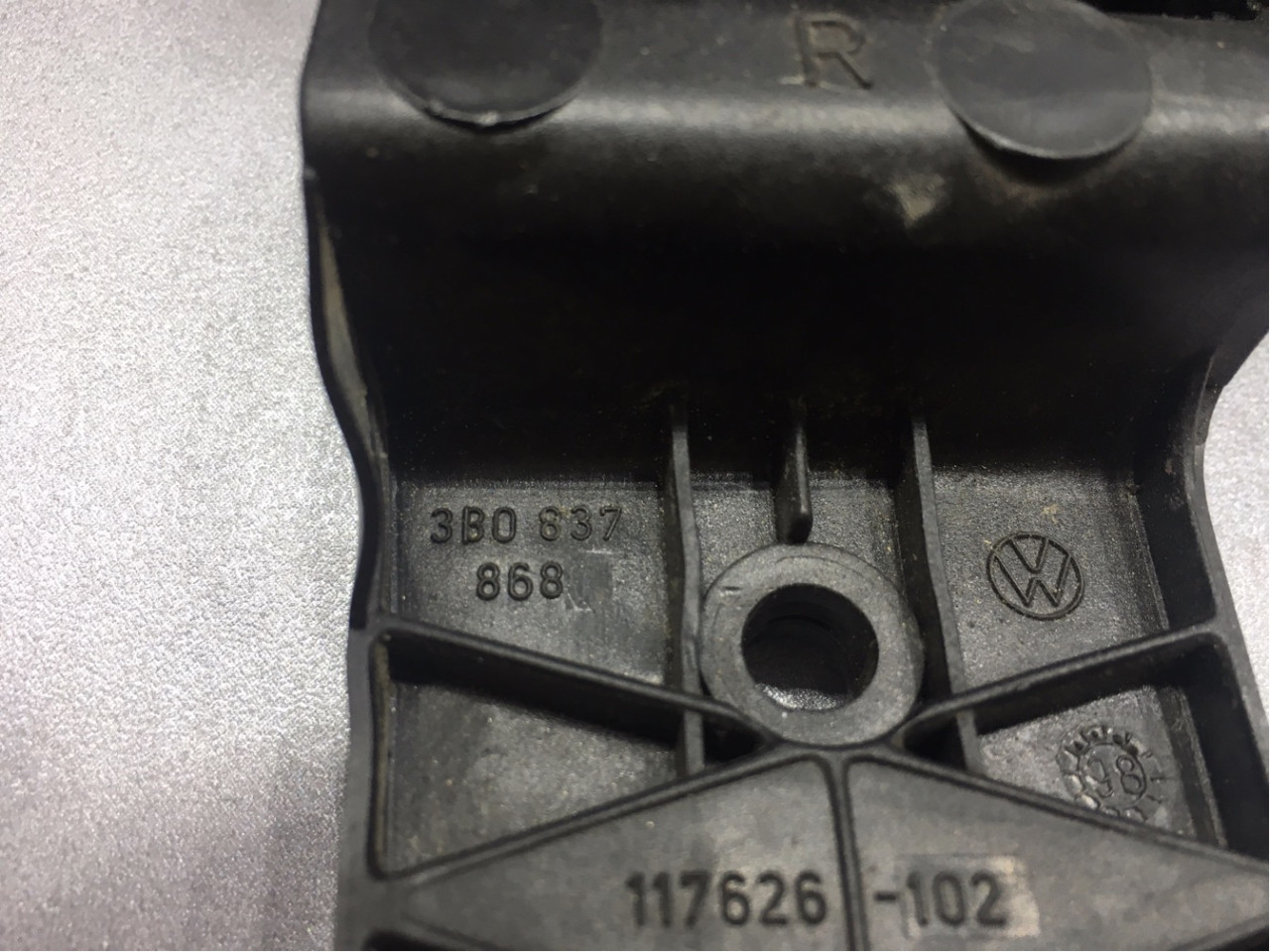 BRAVA VRATA VW PASSAT B5 > 96-00 3B0837868