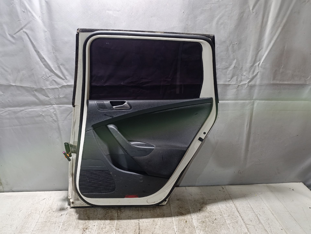 DIJELOVI VRATA VW PASSAT B6 > 05-10