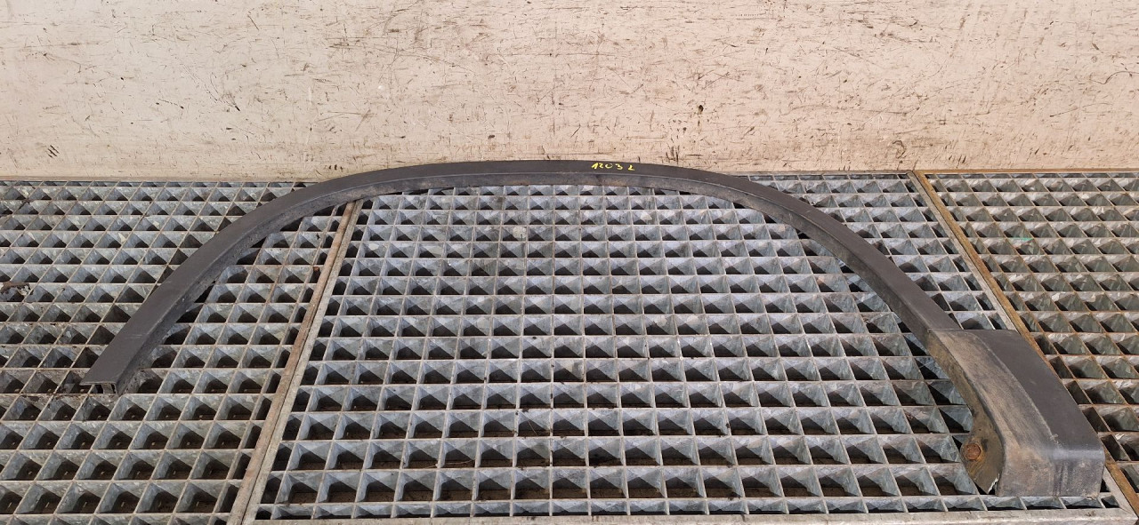 DIJELOVI RUB BLATOBRANA VW TIGUAN > 11-15 5N0854731B