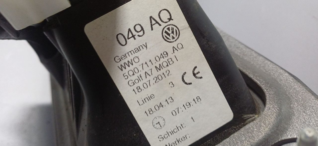 DIJELOVI SALTEBLA VW GOLF 7 > 12-16 2.0 5Q0711049AQ