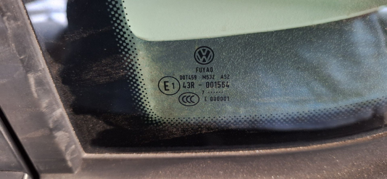 DIJELOVI STAKLO VW TIGUAN > 07-11 2.0