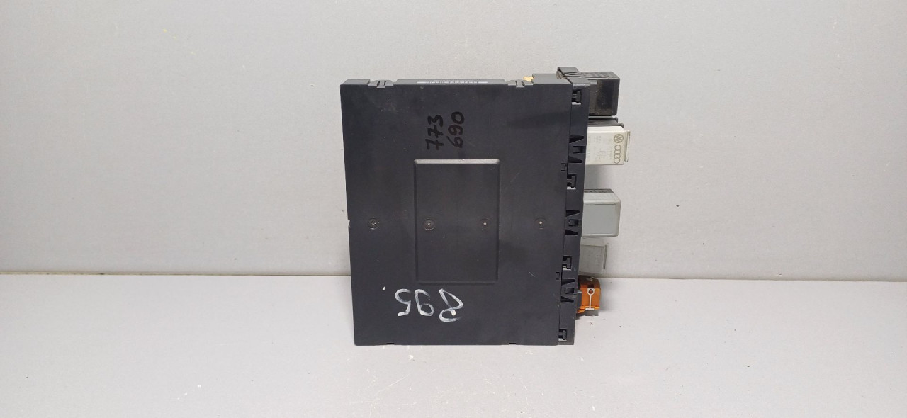 BCM ELEKTRONIKA VW PASSAT B6 > 05-10 3C0937049AE
