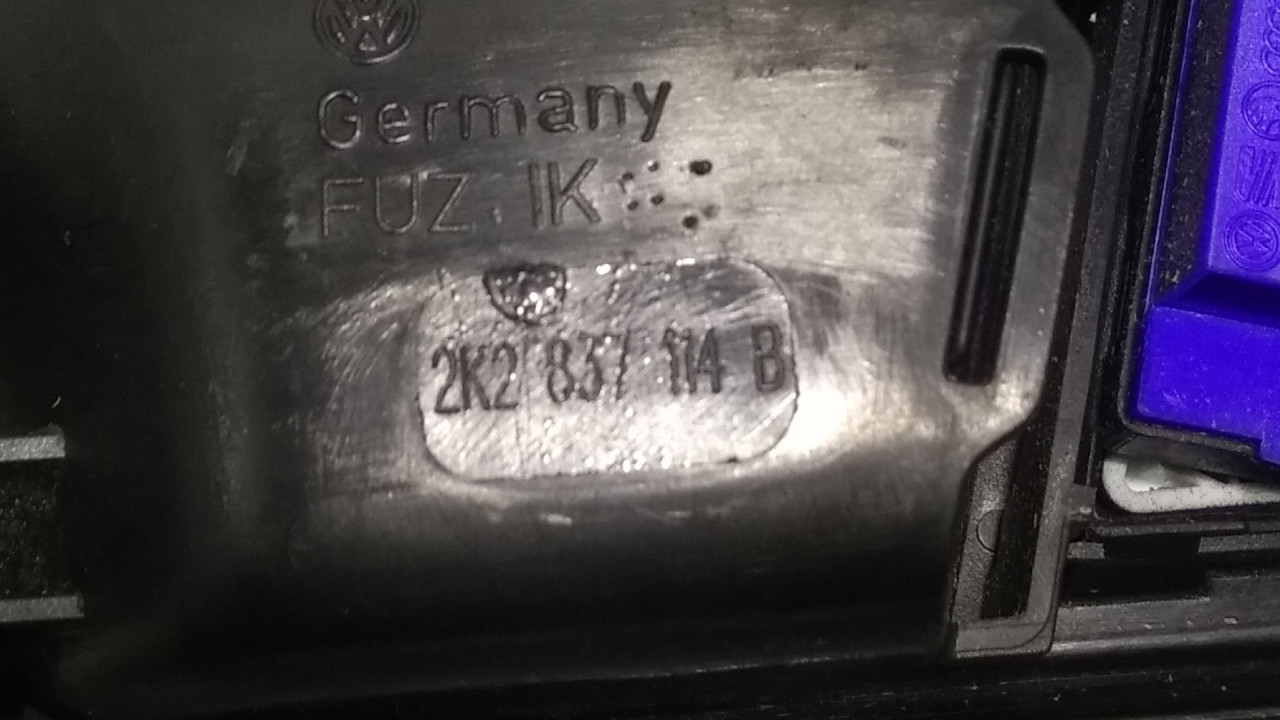 UNUTRASNJA RUCKA VRATA VW CADDY > 03-10 2K2837114B