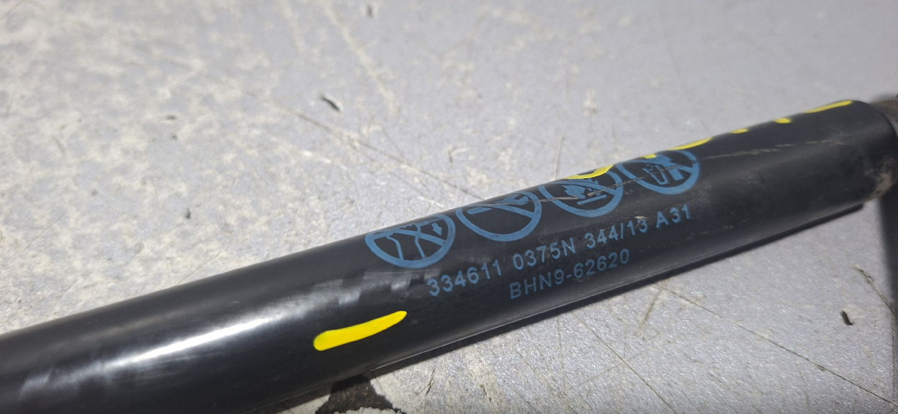 DIJELOVI AMORTIZER GEPEKA MAZDA 3 > 13-16 2.2 3346110375N