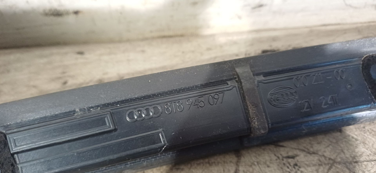 TRECE STOP SVJETLO AUDI A5 (8T) SPORTBACK > 07-11 8T894