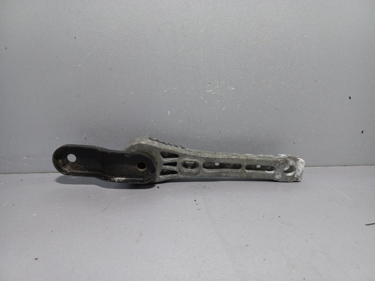 NOSAC MOTORA VW PASSAT B6 > 05-10 3C0199855J