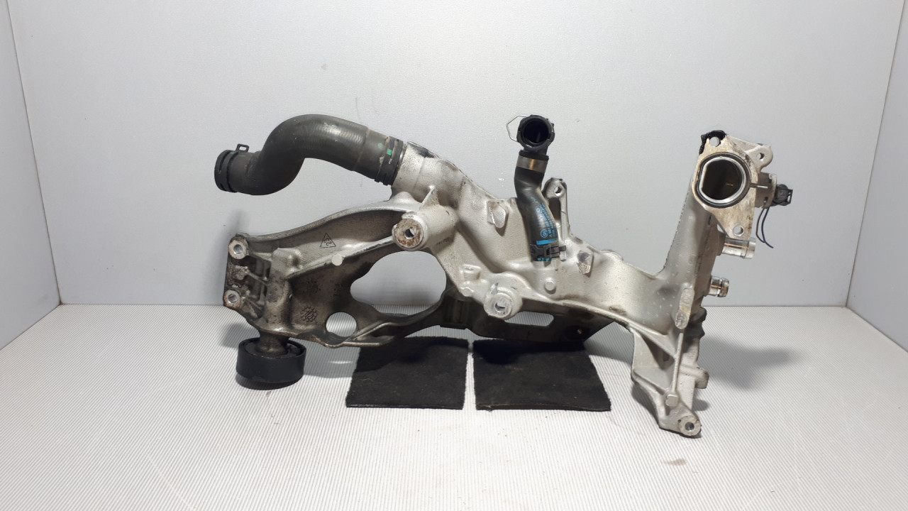 DEKLO MERCEDES A KLASA (W176) > 12-15 A6512011709