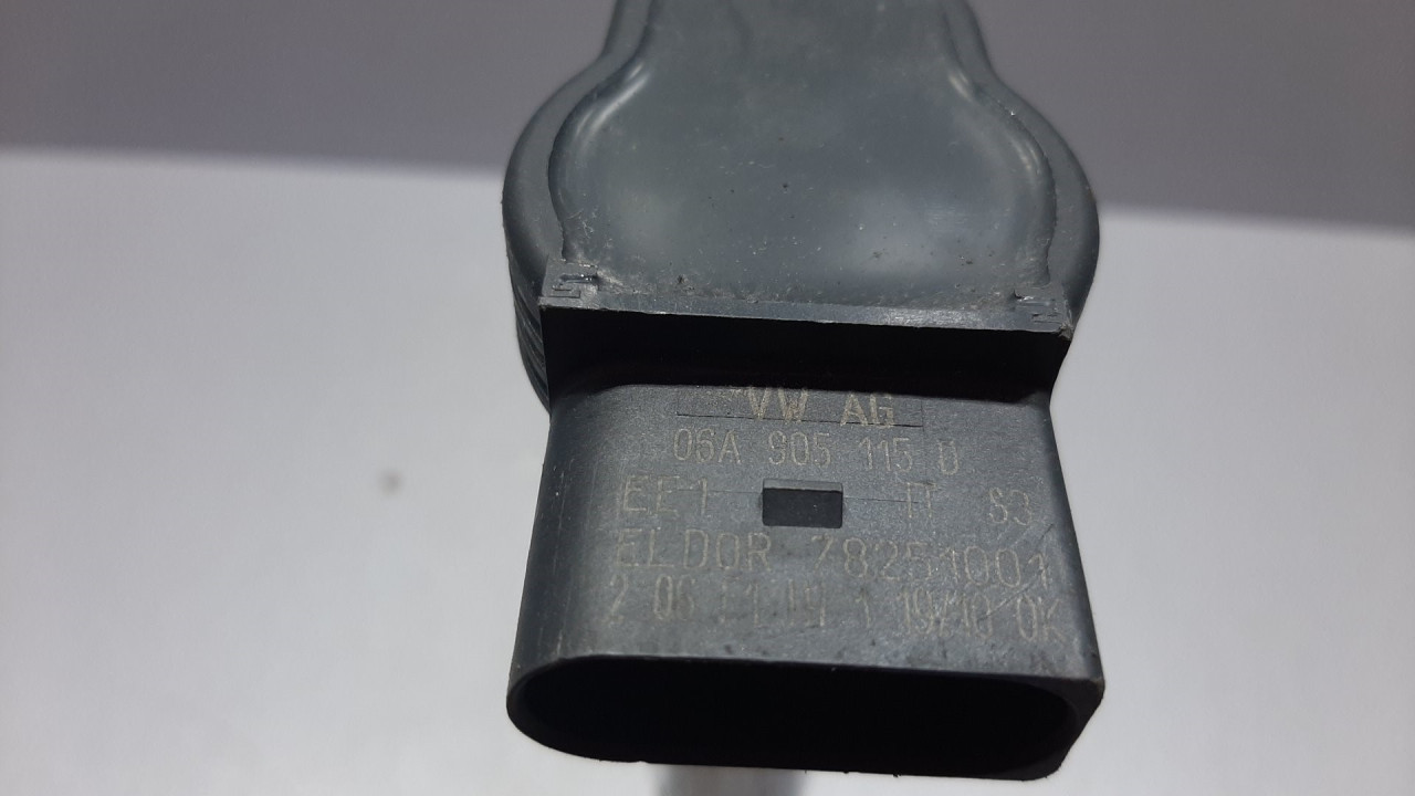 DIJELOVI BOMBINA AUDI A4 (B6) > 00-04 06A905115D