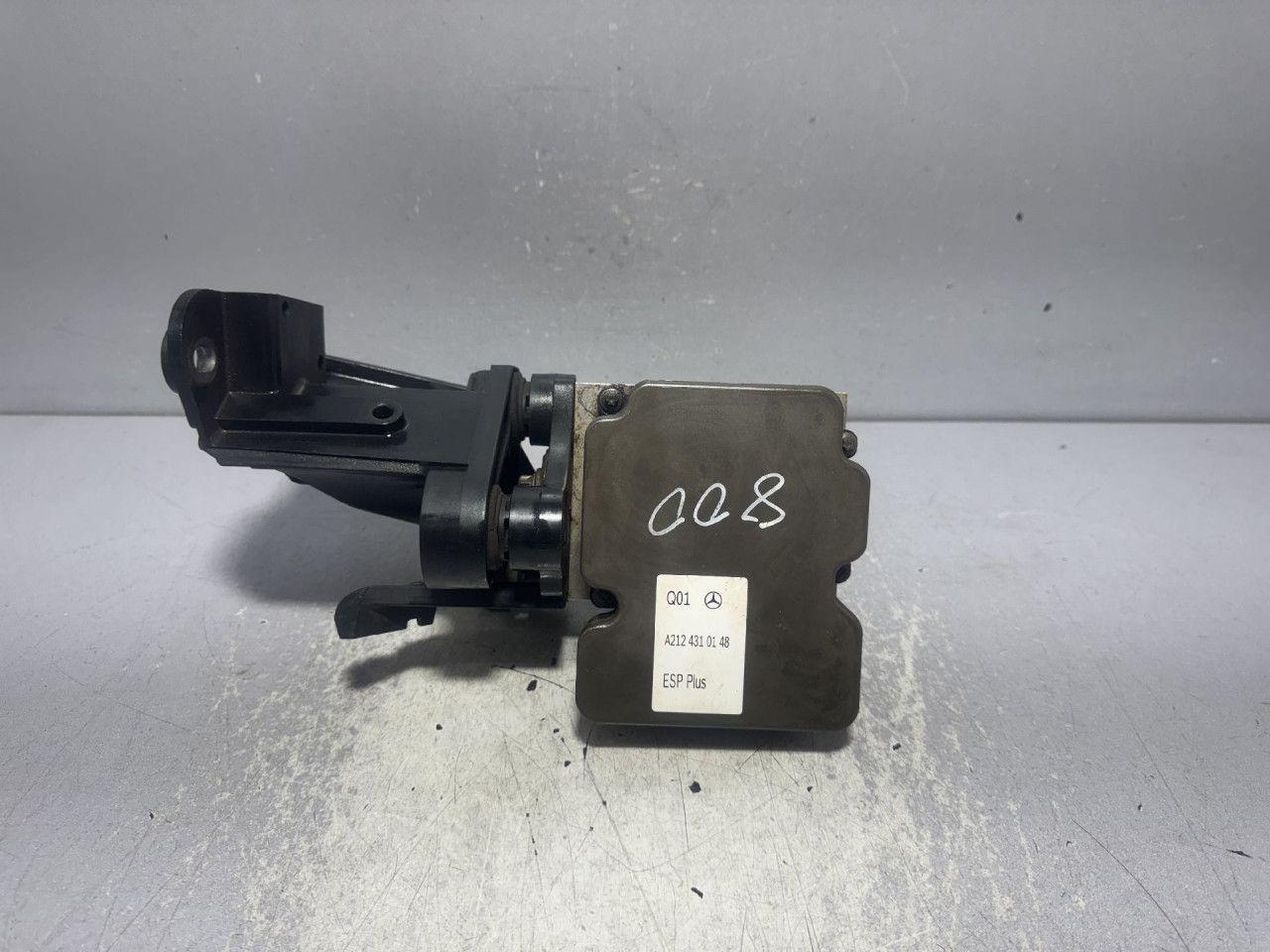 ABS ELEKTRONIKA MERCEDES E KLASA (W212) > 13-16 A212431