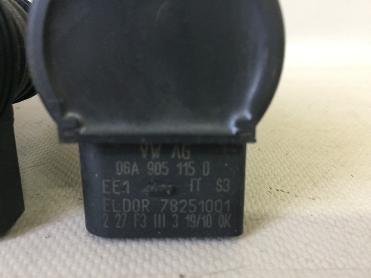 DIJELOVI BOMBINA AUDI A3 > 96-03 06A905115D